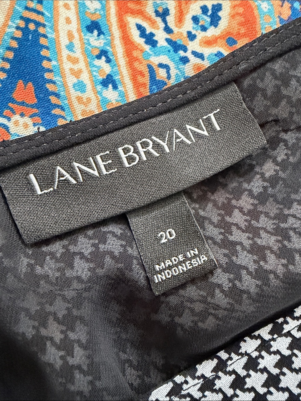 Lane Bryant Black and White V-Neck Layered Tank Top - Picture 5 of 11